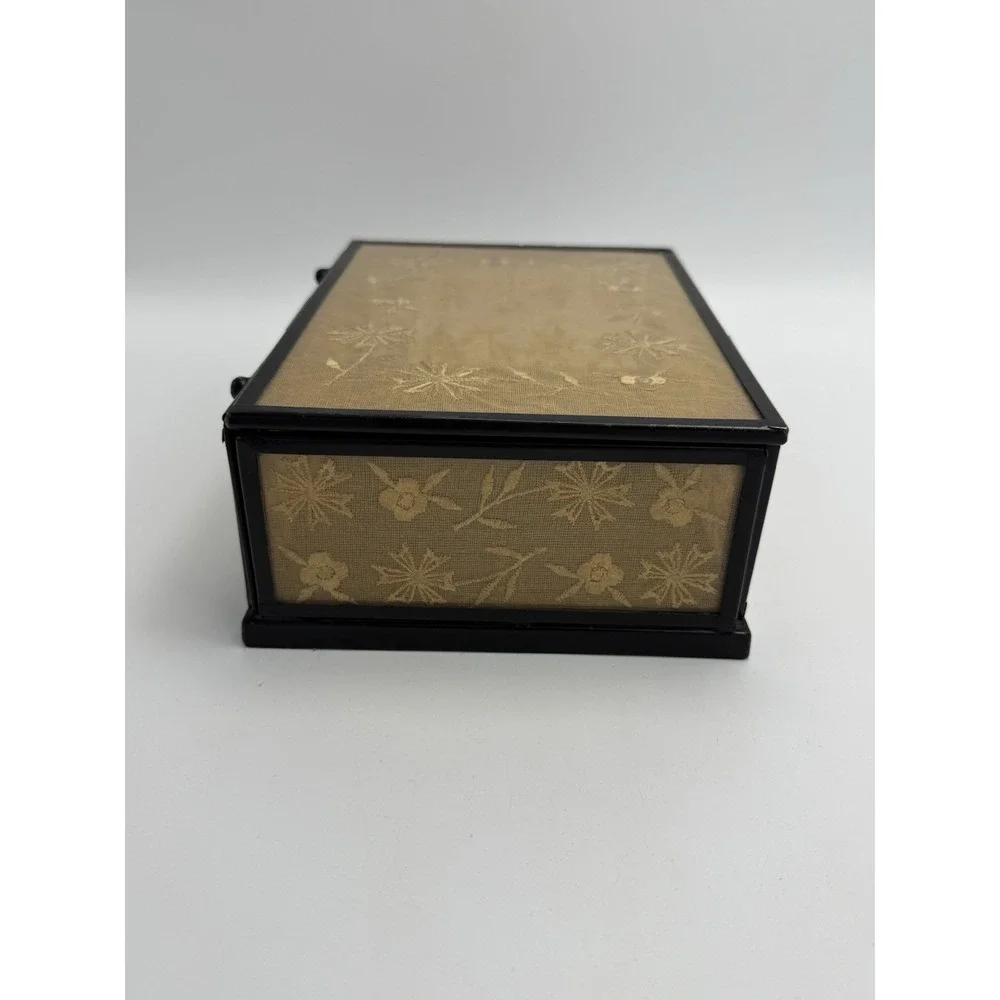 Pottery Barn Lace Inset Glass Jewelry Decorative Trinket Box Latching